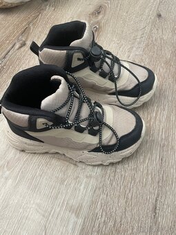 Reserved tenisky velk.28 - 3