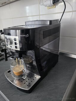 Kavovar Delonghi - 3