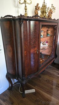 Predám tuto Orechovu komodu aj Skriňu - 3