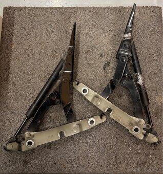 Záves batožinového priestoru Audi A4 B7 - 3