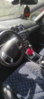 Predám Ford S maxs - 3
