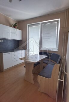 Prenájom, Byt/3-izbový (RE01031332) - 3