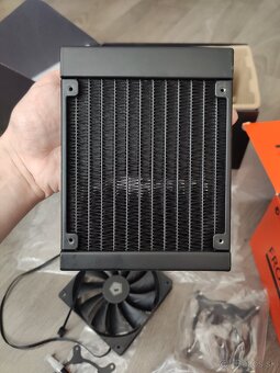 Predám vodný chladič ID-COOLING FROSTFLOW X 120 - 3