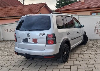 Volkswagen touran cross 2.0 tdi BMM r17 - 3
