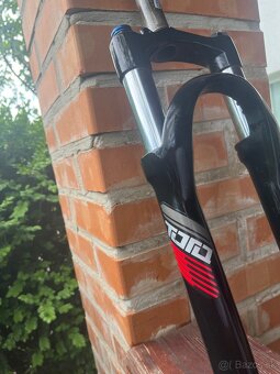 Vidlica rockshox tora sl - 3