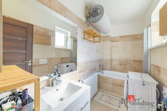 REZERVOVANÉ - TOP PONUKA  Kompletne zariadený rodinný dom - 3