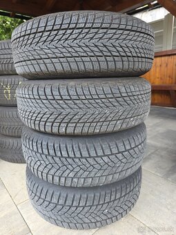 5x112 R16 zimne 215/60r16 - 3