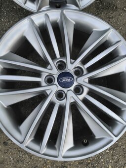 Elektróny na Ford 5x108 - 3