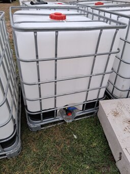 Predám IBC 1000l čisté - 3
