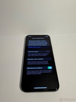 iPhone 11 Pro 64GB Midnight Green - 3