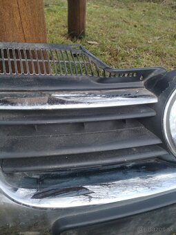 Vw golf 5 predná maska - 3