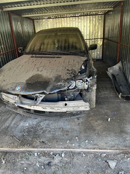 BMW troj litre  xd e46 330 - 3