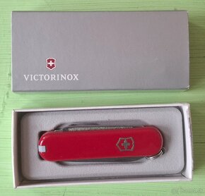PREDÁM VRECKOVÉ NOŽE VICTORINOX - 3