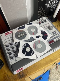 Akai Renaissance (MPC) - 3