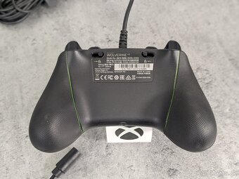 Razer Wolverine V2 for Xbox - 3