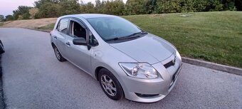 Toyota auris 1.33 - 3