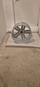 R20 5x130 - 3