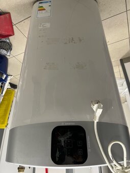 Boiler 80L moderný s displejom tečie - 3