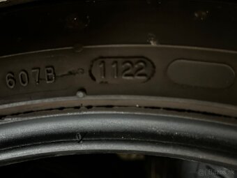 Predam pneu rok 11/2022 5.6 mm mustang gt 2015 napr - 3