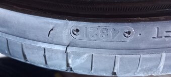 255/30 R20 - 3