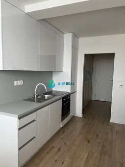 Zariadený byt na prenájom v centre mesta.Voľný od júla - 3