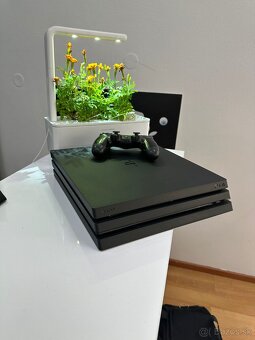 Sony Playstation 4 Pro 1TB - 3
