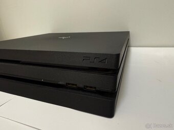 PS4 PRO - 3