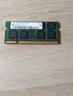 Intel Core 2 Duo T2330. (+ 1gb ddr2 ram) - 3