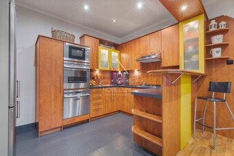 4-izbový rodinný dom s veľkorysým pozemkom 2864 m² + samosta - 3