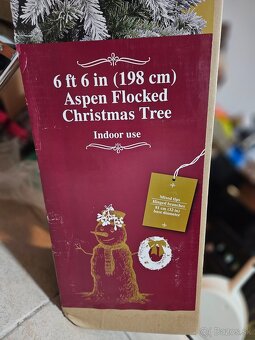 Zasnežený vianočný stromček 198cm - 3