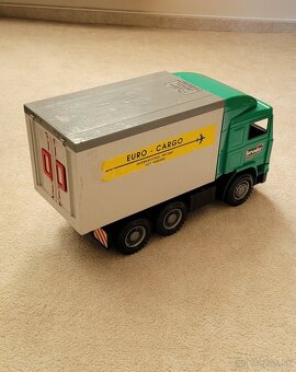 Bruder auto Volvo Euro Cargo - 3