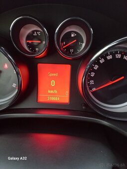 Opel insignija - 3