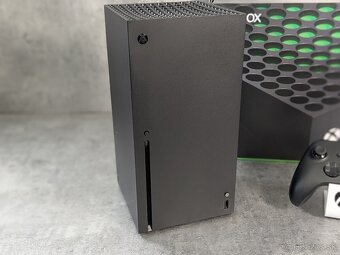 Xbox Series X 1TB + 1 ovládač, 2 náhodné hry - 3