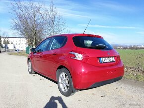 Peugeot 208 1.2 benzín - 3