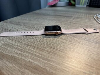 Apple watch- series 6 -40mm - 3