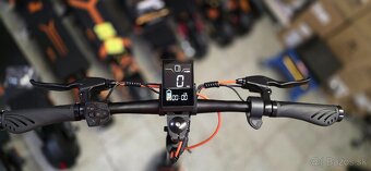 Elektrická kolobežka Joyor T6 - 3
