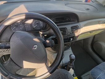 Renault Scenic - 3