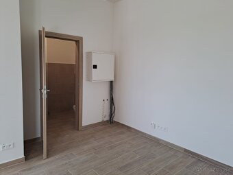 REZERVOVANÉ Prenájom nebytový priestor, Nitra – Slnečná Pláň - 3