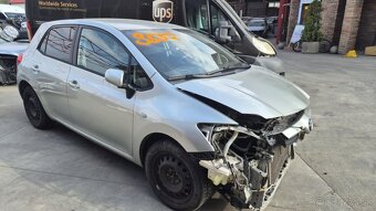 Toyota Auris 1,6i 91kw kód: 1ZR-FE - 3