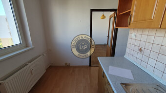 PREDAJ: 3 izb. byt 58 m2 + loggia Tajovského ul. Starý Juh - 3