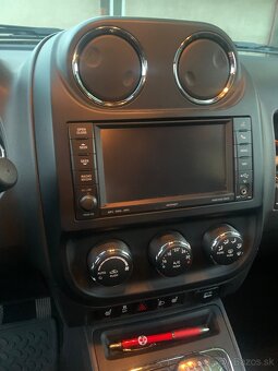 JEEP COMPASS 2,2 L TURBO DIESEL - 3