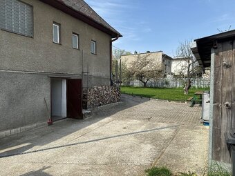 Rodinný dom s veľkým pozemkom - Spišská Nová Ves - 3
