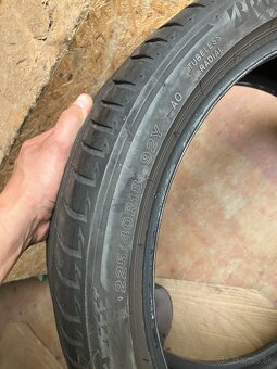 Bridgestone 225/40 R18 letné - 3