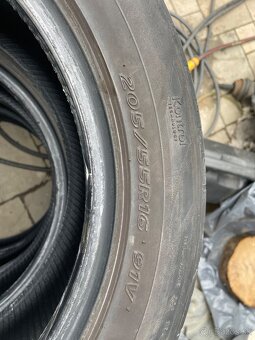 205/55R16 - 3