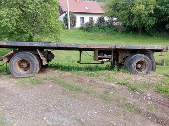 Vlek velký s točnici 7. 2,4M - 3