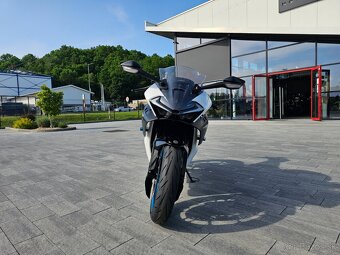 CFMOTO 675SR-R 2025 E5+ - 3