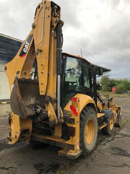 Caterpillar 432F2 - 3