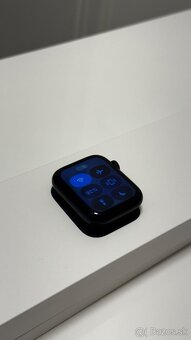 Apple Watch SE 2. gen 44mm – Midnight Blue - 3
