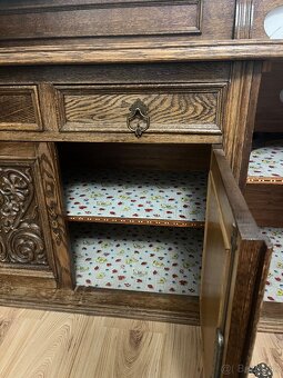 starožitný drevený komod - 3