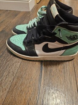 Air Jordan tenisky 42,5 - 3